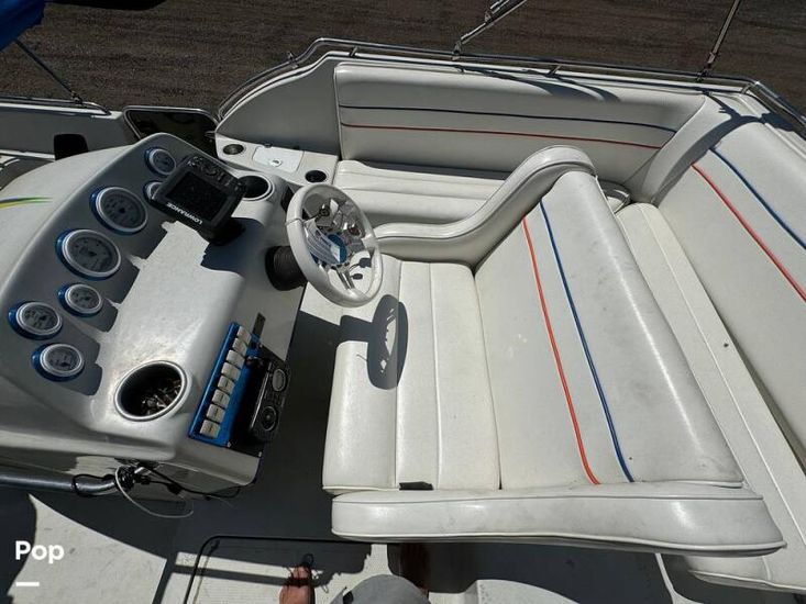 2002 Mercruiser 28 party cat