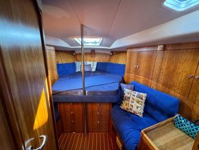 Oyster  42  - Forward Cabin