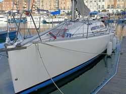 SJ320 yacht