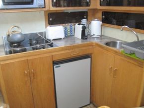 Princess 45  - Galley