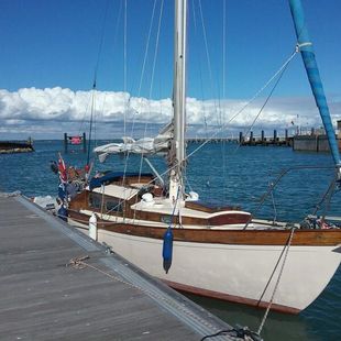 Classic Laurent Giles Vertue V131