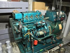 Diesel generator: 2 x Marine Dieselite 35MDP-4 31KW / 380V
