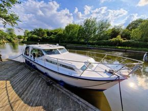 Sancerre 33 Sedan Recent engine - Main Photo