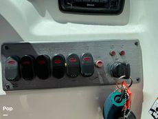 2016 NauticStar 223 DC Sport Deck