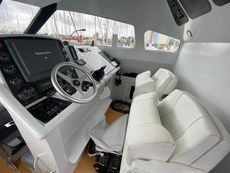 2007 Wave Piercer Speed Boat