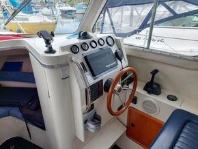 Orkney Pilothouse 24  - Helm