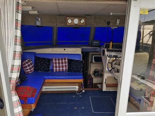 Princess 37 motor cruiser year