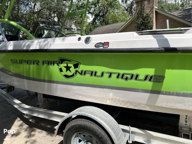 2004 Correct Craft super air nautique 210