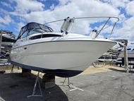 2005 Bayliner 245