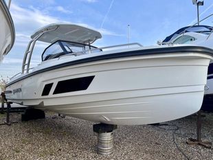 2023 Quarken T 27 T-Top