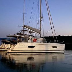 2018 Fountaine Pajot Helia 44