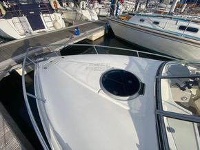 Stingray 225 CCR  - Foredeck