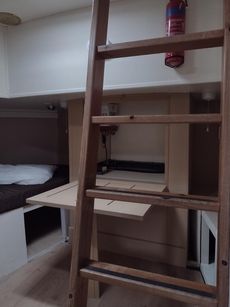 Widebeam Liveaboard - Leeds Liverpool Short Boat style 83% scale