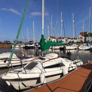Eagle 525 Lifting Keel Small Yacht