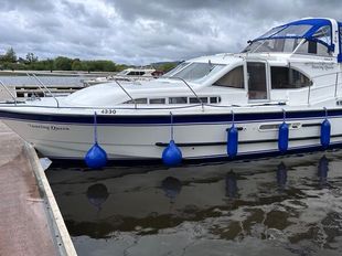 Haines 38 Motor Cruiser - IMMACULATE