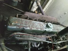 Bedford 330 engine