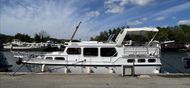 Canal Cruiser