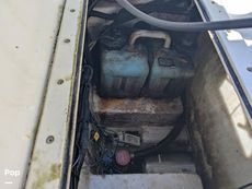 2004 Boston Whaler 240 Outrage