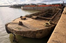 Residential Concrete Barge with Exceptional Potential