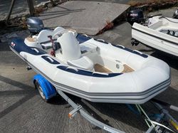 2016 Avon 380 Seaport Deluxe