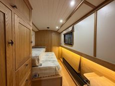 HDPE NARROWBOAT - NEW MATERIAL