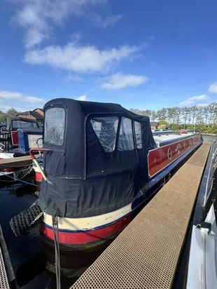 Beautiful Day - 67ft Colecraft Cruiser Stern narrowboat