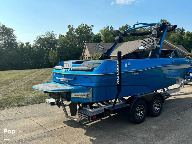 2022 Malibu 23 lsv