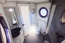58ft 2021 Cruiser Stern Narrowboat built by Swan Boats with Bow Thrust