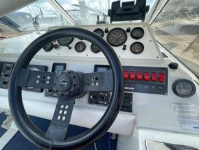 1989 Fairline Carrera 6
