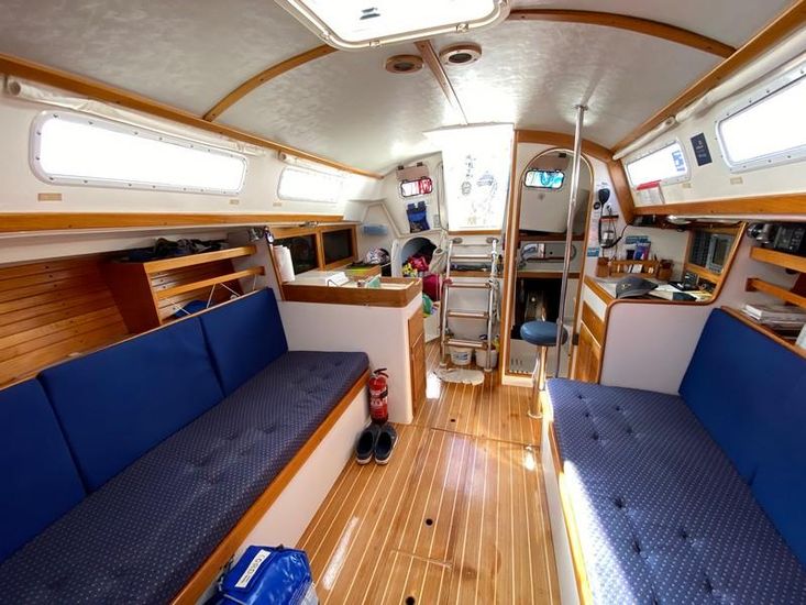 1998 J Boats 32