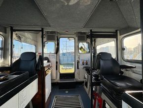 Patrol Vessel Former Royal Navy  - Cockpit