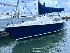 1982 Hunter Delta 25