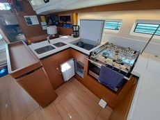 2022 Jeanneau Sun Odyssey 490