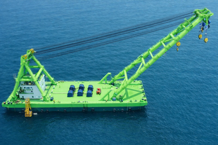91 m | 6-Point Mooring | 1600 T Floating Crane Barge | For P&C Sale