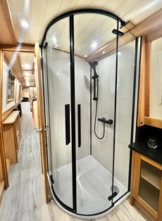 BESPOKE BOAT CO 57FT NARROWBOAT 2027