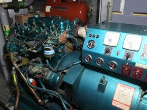 Diesel generator: 2 x Marine Dieselite 35MDP-4 31KW / 380V