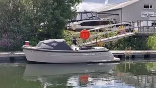 2023 Primeur 715 Tender
