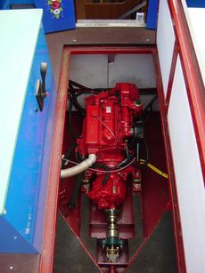 7 berth narrow boat.