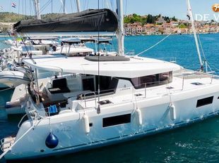 2022 Lagoon 42