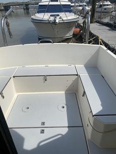 Channel Island 32