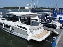 2019 Jeanneau NC 33
