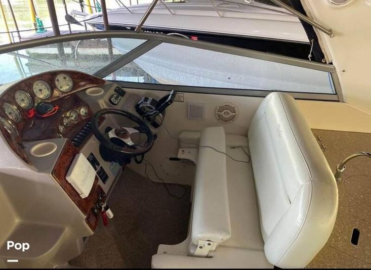 2005 Rinker fiesta vee 320