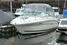 2001 Sea Ray 225 Weekender