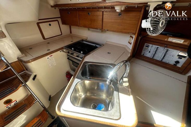 1999 Catalina 320