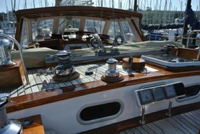 Aft deck looking forward