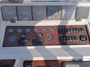 2000 Atlantic 42 16
