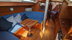 Sweden Yachts 34 (Comfort 34) - Interior