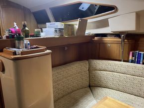 saloon1