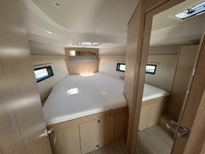 2025 Bavaria C42 26