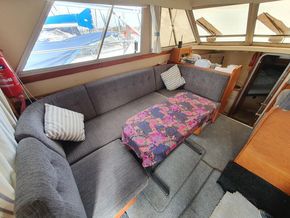 Saloon seating